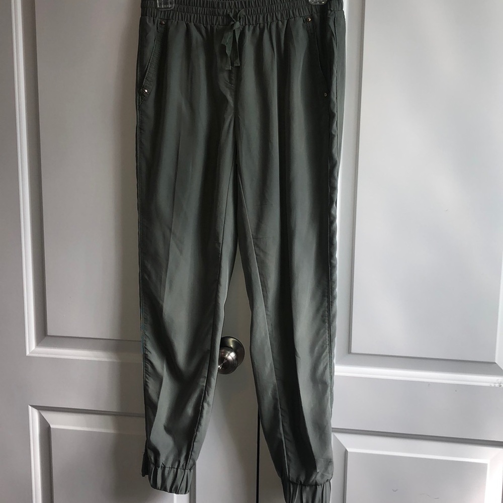 White House | Black Market Jogger Pant